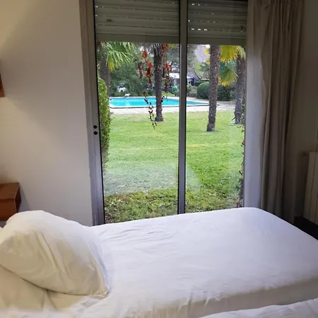 Hotel La Chaumiere Du Bois